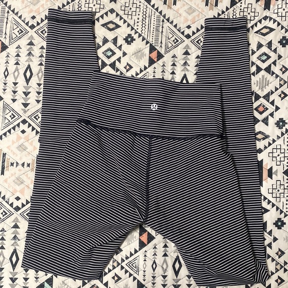 Lululemon leggings - Picture 1 of 5